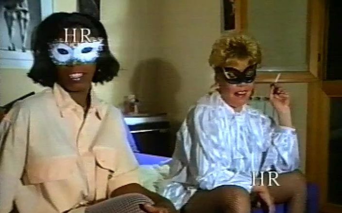 Hans Rolly: Italské klasické video s červeným světlem z VHS pásku s ženami v...