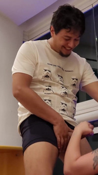 Brasileira Gostosa Chamou O Marido Da Melhor Amiga Pra Passar a Noite Fodendo Com Ele!