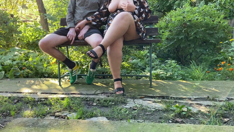 OurFetishLife: Вид натуральных больших сисек моей тещи заставил меня обильно кончить