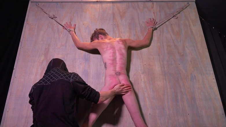 Dream Boy Bondage: Wesley - rozdział 4