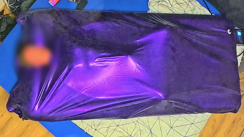 Chastitybeltboy: New Vacuum Bed