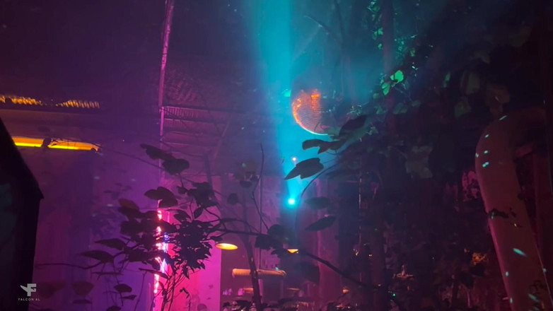 Falcon Al: Ochroniarz klubu pomógł mi dostać się, ale musiałem dać mu...