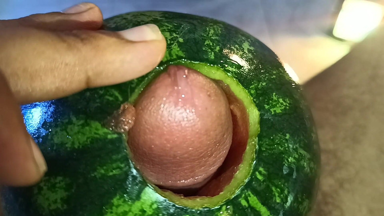 Tommhot: Viens jouir pendant que tu me regardes me masturber et...