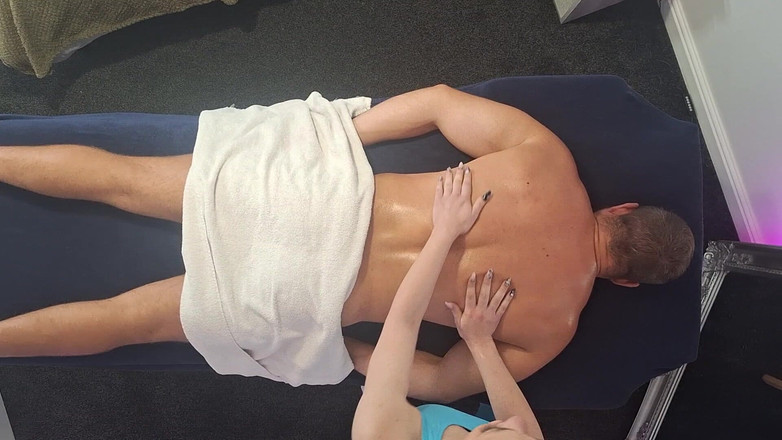 MassageRoomX: Tangan wanita ini dientot habis-habisan sama body birds eye view...