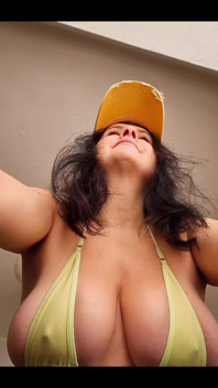 Heavy Honkers! Giant Gazoombas in a Microkini