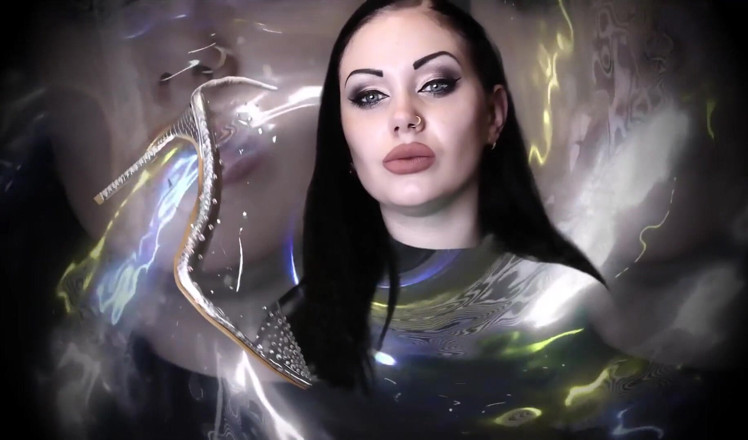 Goddess Misha Goldy: Im więcej będziesz go oglądać, tym bardziej będziesz wciągnięty w...