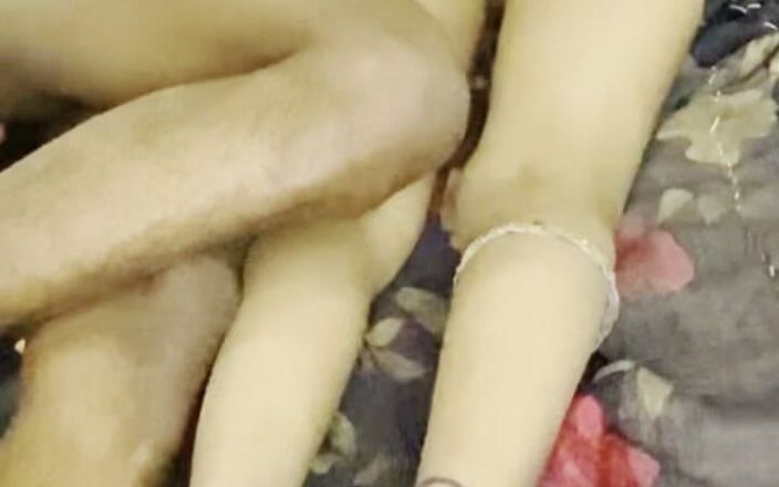 Madhya Sangeeta: Bharat bhabhi dengan pelayan rumah tangga