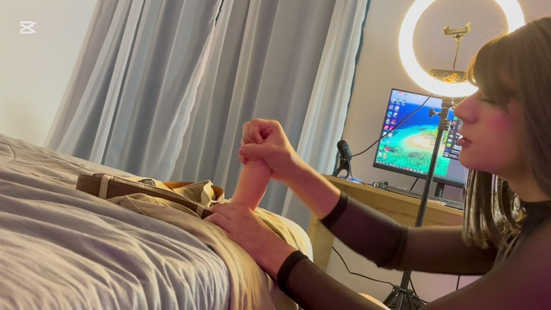 patricksuggar: Délicieux Baisé Secrètement Dans Ma Chambre Avec Un Ami Fantasy