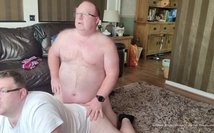 Daddysmudge: Papi se folla a su chico
