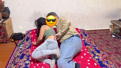 Roben: Vi al vecino limpiando y follamos