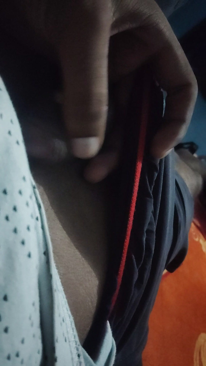 Xxxengiboy: Masterbasi bocah india