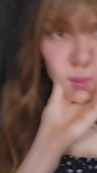 2 kadın kılıklı trans köle komik oluyor