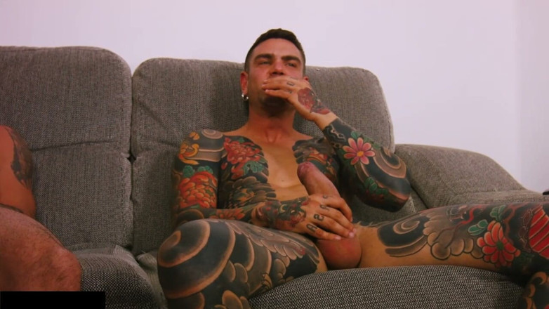 Juan Lucho Gay: Two Spanish Males Masturbate