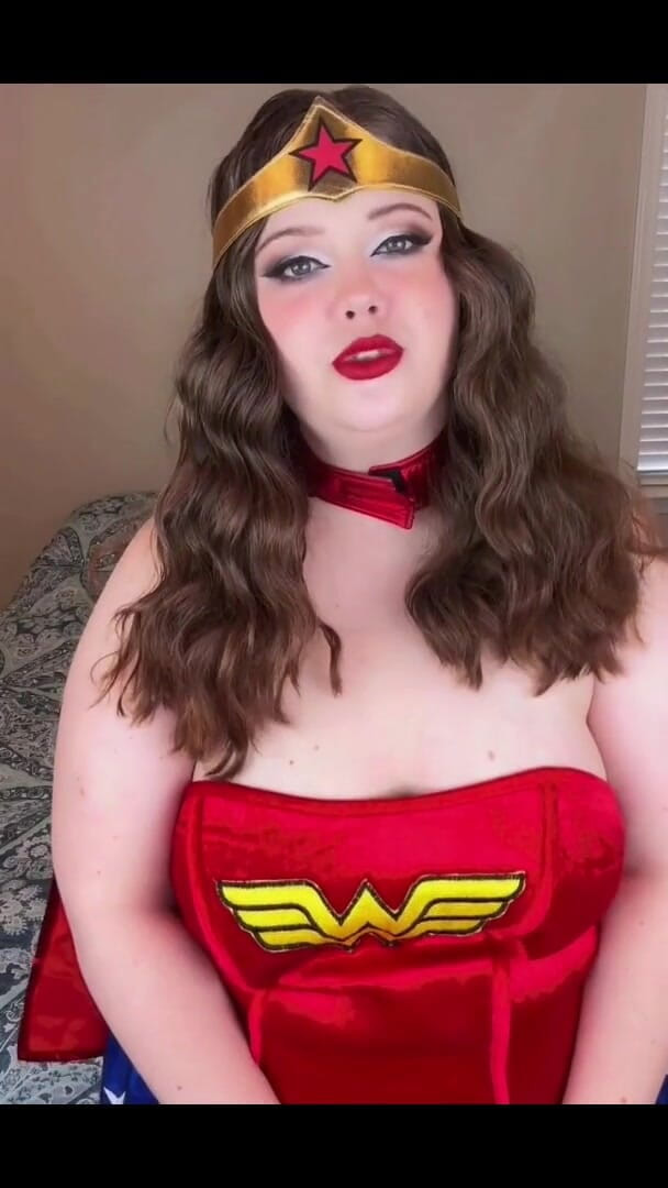 Prettyin puddles: Wonder Woman and the Cum Transferring Villain