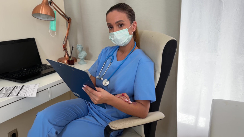 Mary Frost: Doktoru ziyaret ederken hızlı rüya seksi