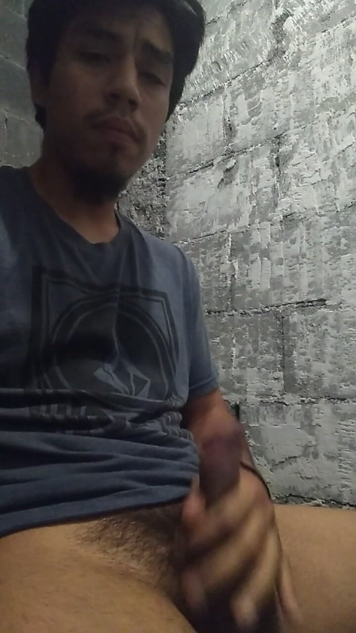 AlexAlejandro13: Quanto você acha que meu pau mede