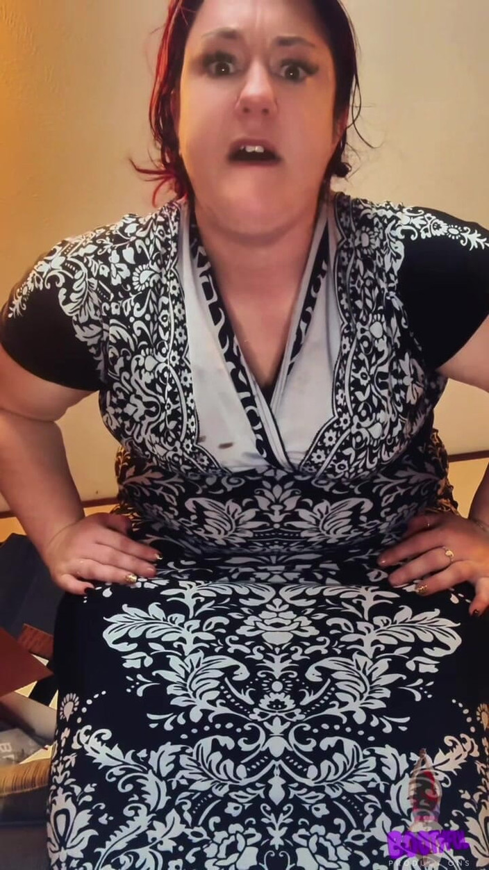 BellaBlast: Лижи мою сапогу, сучка, инструкция по дрочке