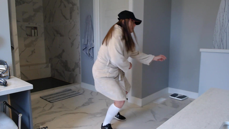 KimitheMilfMommy: Bust a Move - na żądanie
