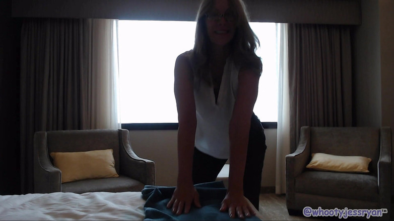 JessRyan: Sexy necken und Twerking