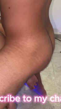 The Big Ass Neighbor Is Very Slutty When Her Husband Goes Out to Work.