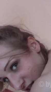 La sorellastra anna 19 fa sesso con il fratellastro Danny