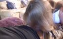 3 Bangers: Kilolu ponpon kız ıslak amcığını siktiriyor