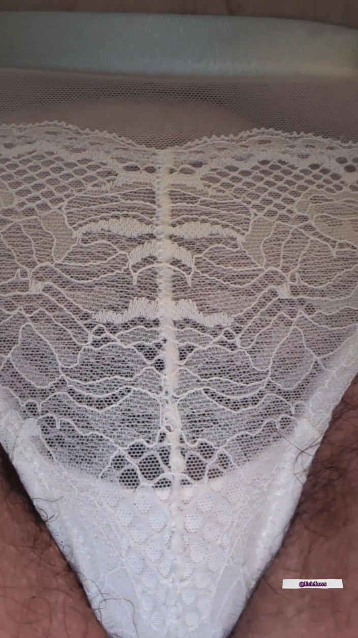 Elianna: Поклонение заднице и киске