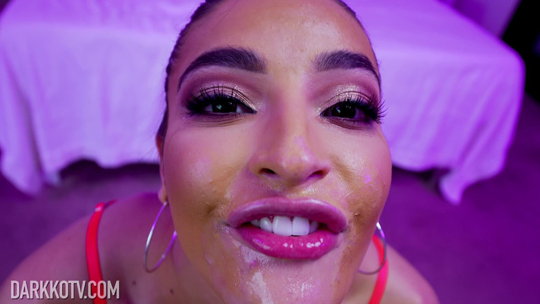 DarkkoTV: Emily Willis con garganta profunda con Jonni Darkko