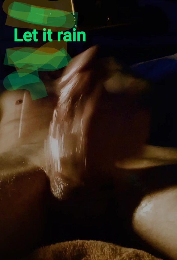 Hungwell: Grande spettacolo di sperma gay