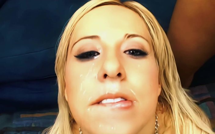 FapFlare: Georgia Broskev dostane dvojitou penetraci a gangbang několika tvrdými ptáky