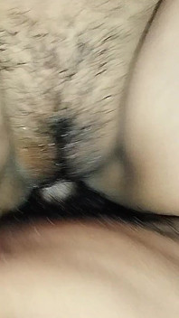 Молодая 18+ дези бенгальская горячая и симпатичная девушка с хардкорным сексом, полное видео в комнате на этаже.
