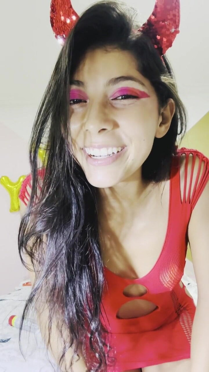 Vika_Sexting: Eyes That Taste