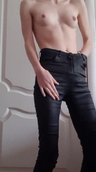 Skinny Girl Masturbates in Leather Pants