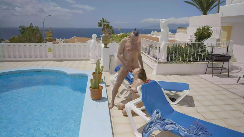 MMV BEST MOVIES AND CLIPS: She Horny by the Pool and Is Visited by a...