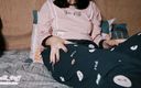 Lalli Puff: Domowa masturbacja zbliżenia z wibratorem do orgazmu