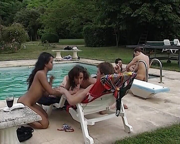 Deutsche Camgirls: Three stunning German chicks sharing three hard cocks in the...