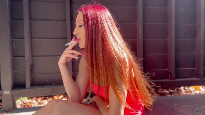 Artemisia Love: Italian MILF Artemisia Love Hot Solo Smoking Session Outdoor Long...