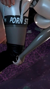 3 boyutlu iri güzel kadın ateşli Asyalı orta yaşlı seksi kadın büyük siyah yarakla çok sert sikiliyor
