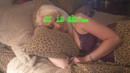 Voo Doo XXX: Alien Inflatable Encounter