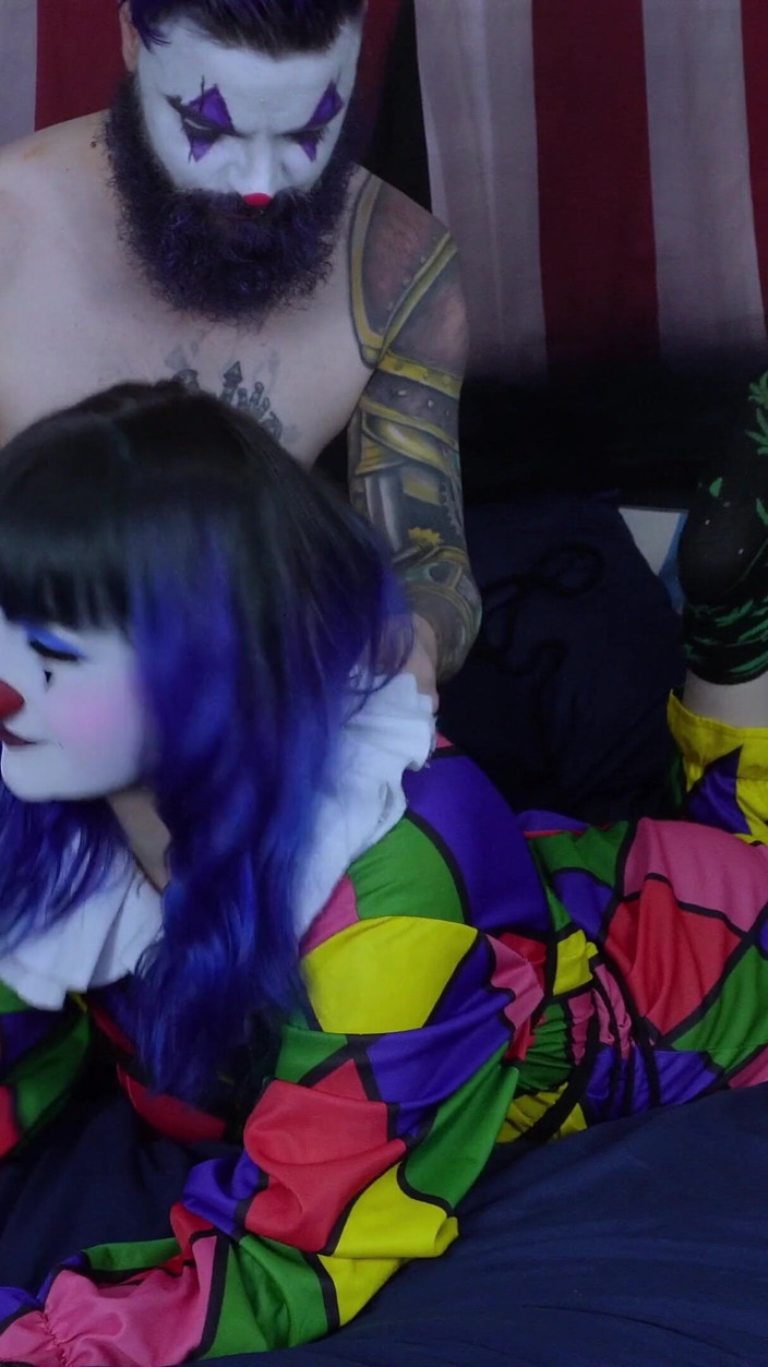 Alice Bean: Bts 小丑 西装 束缚