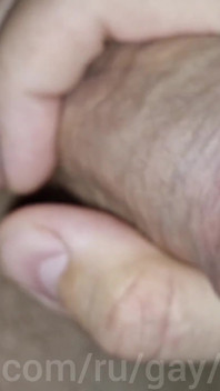 Des énormes jaillissent puissamment de sperme chaud dans ton visage !