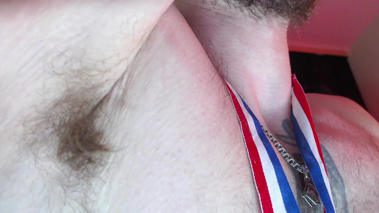 Hunky time: Domination Avec Des Aisselles Poilues Et Un Pubien