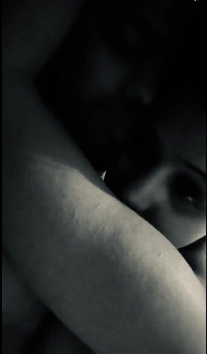 Sanayababhi: Nieśmiała indyjska żona głośno jęczy miesiąc miodowy seks nagrany przez męża