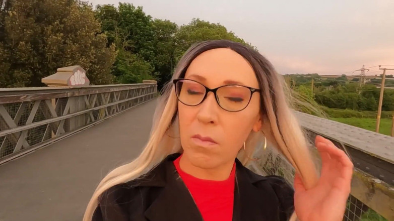 The Midnight Minx: Seksi yeni topuklu ayakkabılarımla teşhir