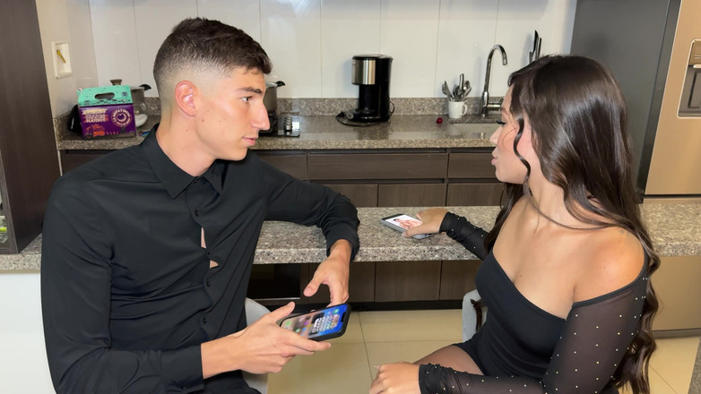 Bradybud: Une Jeune Femme Colombienne Au Gros Cul Me Sort Tout...