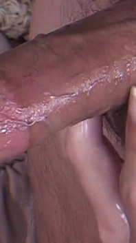 Handjob Terbaik Wanita Cantik Brunette