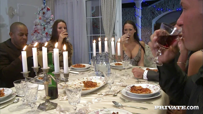 Private.com: SOUKROMO Vánoční orgie mezi přáteli