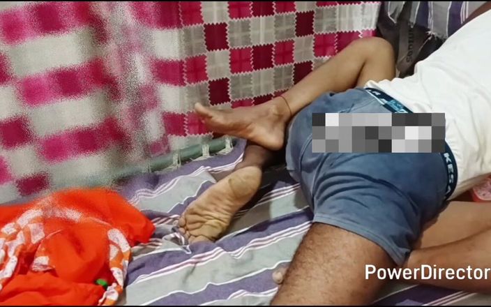 Laxmi deshi: Fată virgină indiancă deshi de 18 ani futută tare