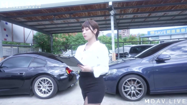 ModelMedia Asia: Md-0265 Footjob Sales Pitch of a Saleswoman
