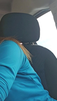 Lavándome Los Dientes En Mi Coche